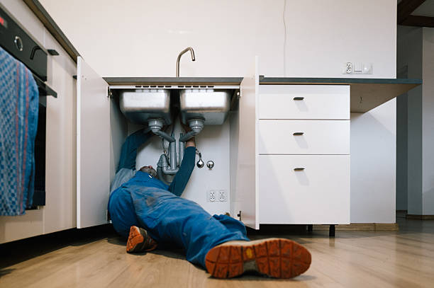 Professional Drain Cleaning technician working in Palisades, NY